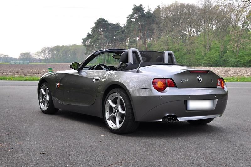 Gebraucht BMW Z4 231 PS (169 kW) 2003 Grau Cabrio