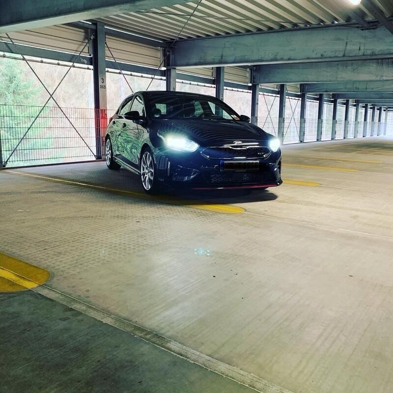 Schwarz Gebraucht 2020 Kia Ceed GT Kleinwagen | 21.000 € (Etwas zu teuer) - Bild 1/4