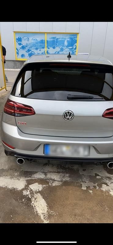Gebraucht VW Golf GTI 245 PS (180 kW) 2018 Silber Coupé