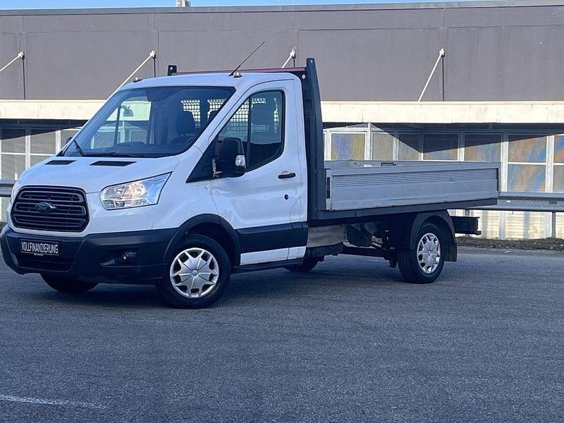Gebraucht Ford Transit 131 PS (96 kW) 2018 Weiß Van / Kleinbus