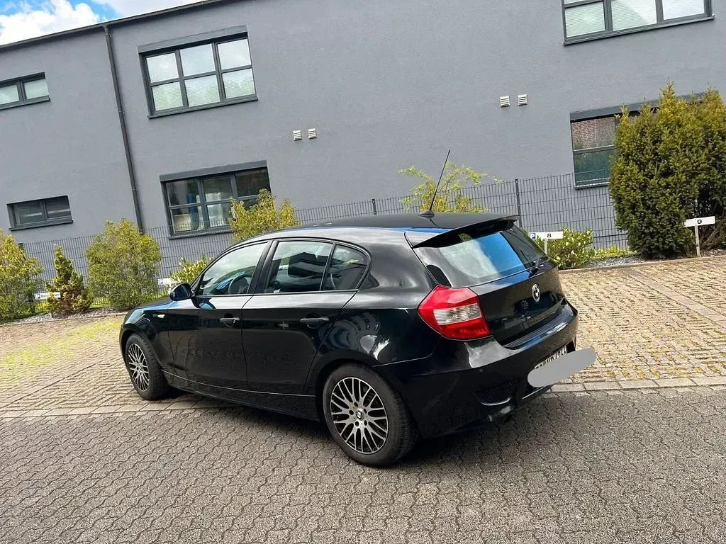 Second-hand BMW 116 116 CP (85 kW) 2006 Negru Hatchback