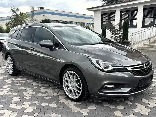 Gebraucht Opel Astra Innovation 150 PS (110 kW) 2019 Grau Kombi