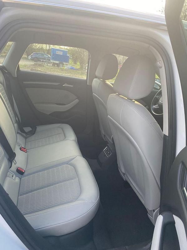 Gebraucht Audi A3 Ambiente 150 PS (110 kW) 2015 Weiß Limousine