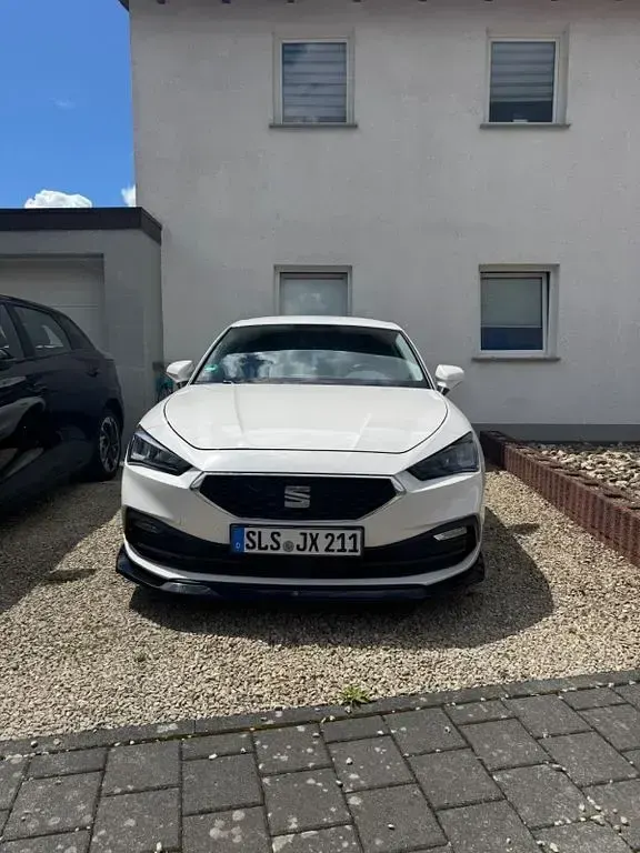 Gebraucht Seat Leon Style 110 PS (80 kW) 2022 Weiß Limousine