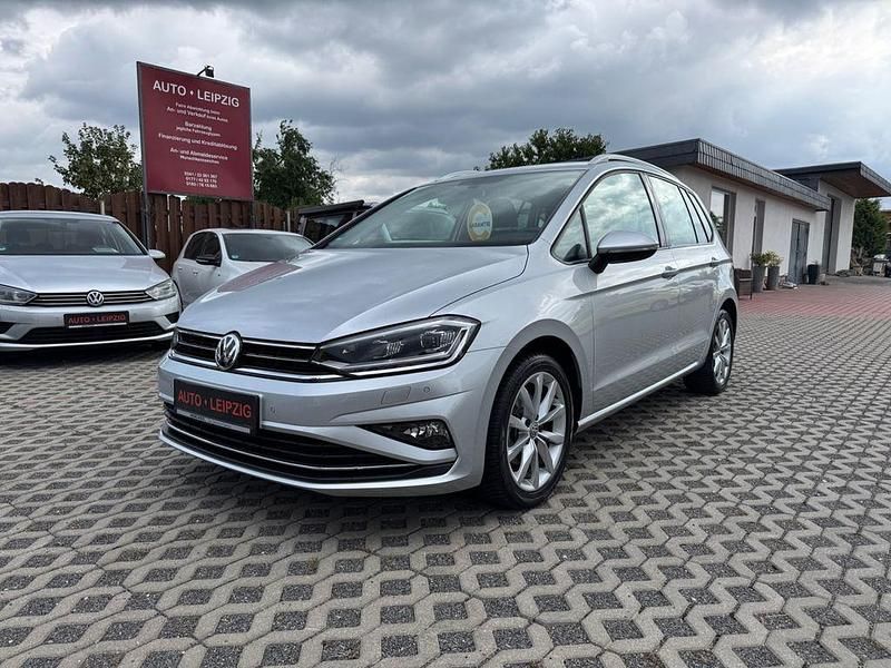 Silber Gebraucht 2019 VW Golf Sportsvan Van / Kleinbus | 18.990 € (Fairer Preis) - Bild 1/4