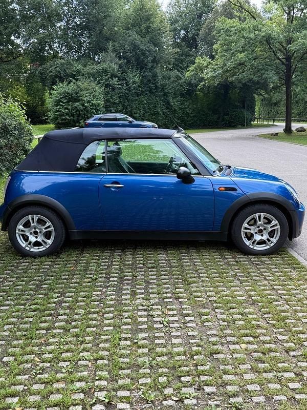 Second-hand Mini Cooper Cabriolet 116 CP (85 kW) 2007 Albastru Cabrio