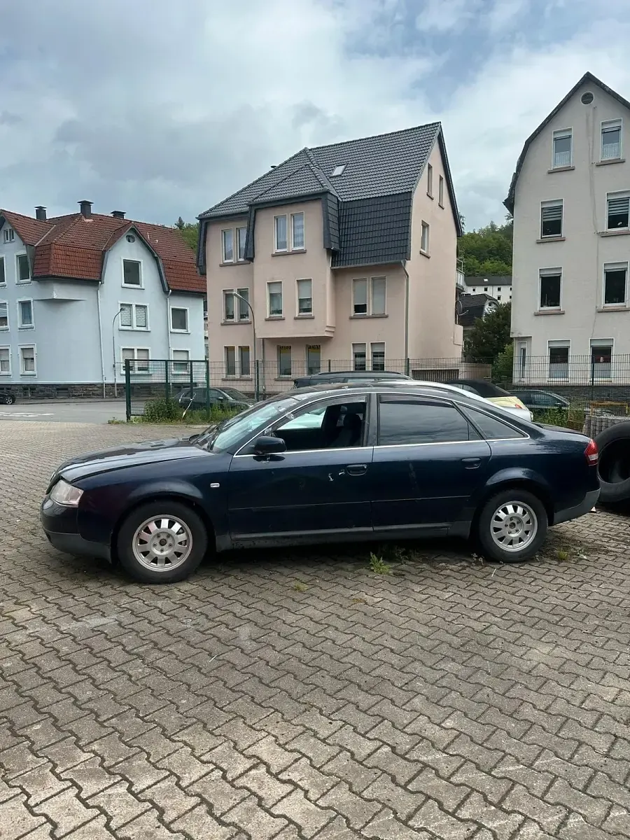 Używany Audi A6 1999 Niebieski Sedan/Limuzyna