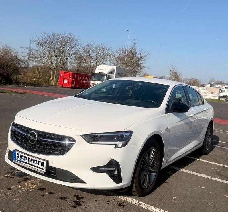 Gebraucht Opel Insignia 170 PS (125 kW) 2021 Weiß Limousine