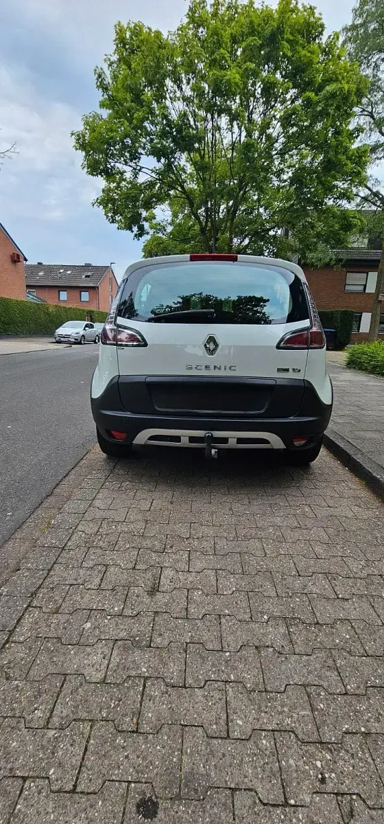 Gebraucht Renault Scenic E-Tech XMOD 116 PS (85 kW) 2013 Weiß SUV