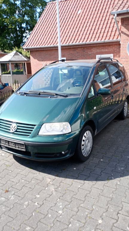 Grün Gebraucht 2003 VW Sharan Family Van / Kleinbus | 1.500 € (Fairer Preis) - Bild 1/4