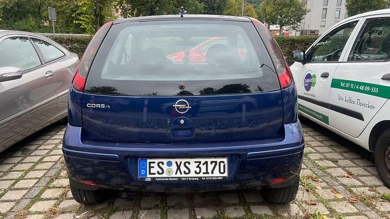 Blau Gebraucht 2004 Opel Corsa Limousine | 650 € (Superpreis) - Bild 1/4