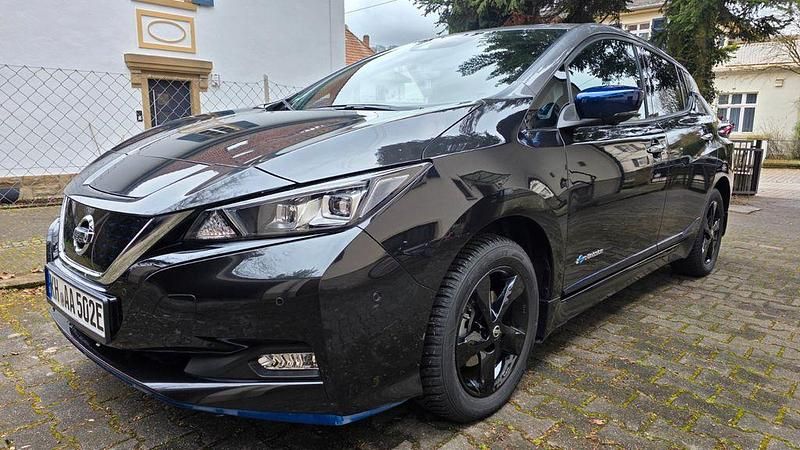 Gebraucht Nissan Leaf Tekna 160 kW (218 PS) 2019 Schwarz Kleinwagen
