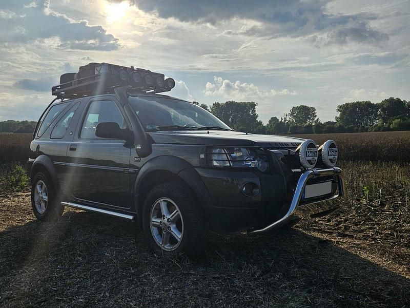 Grün Gebraucht 2006 Land Rover Freelander 2 SUV | 11.900 € - Bild 1/4