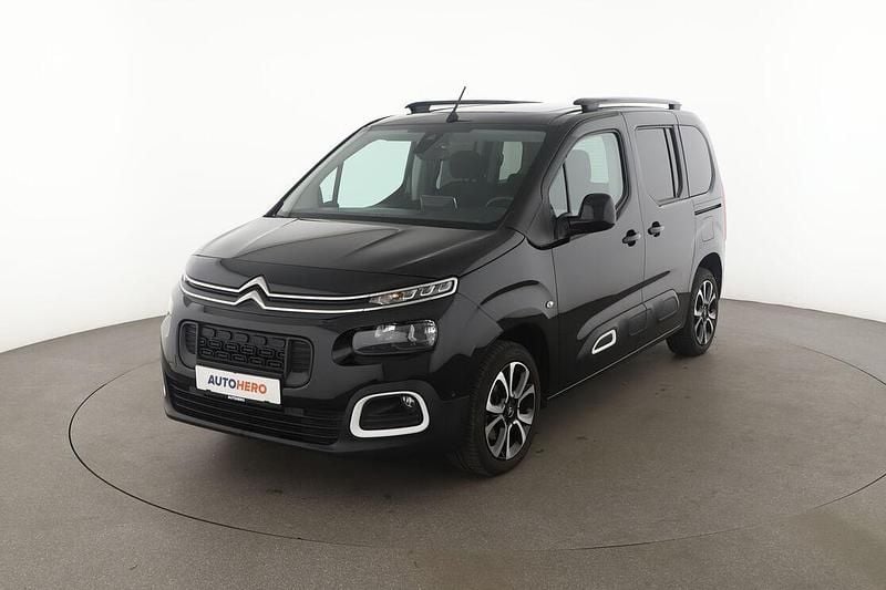 Schwarz Gebraucht 2023 Citroën Berlingo PureTech Van / Kleinbus | 26.490 € (Teuer) - Bild 1/3