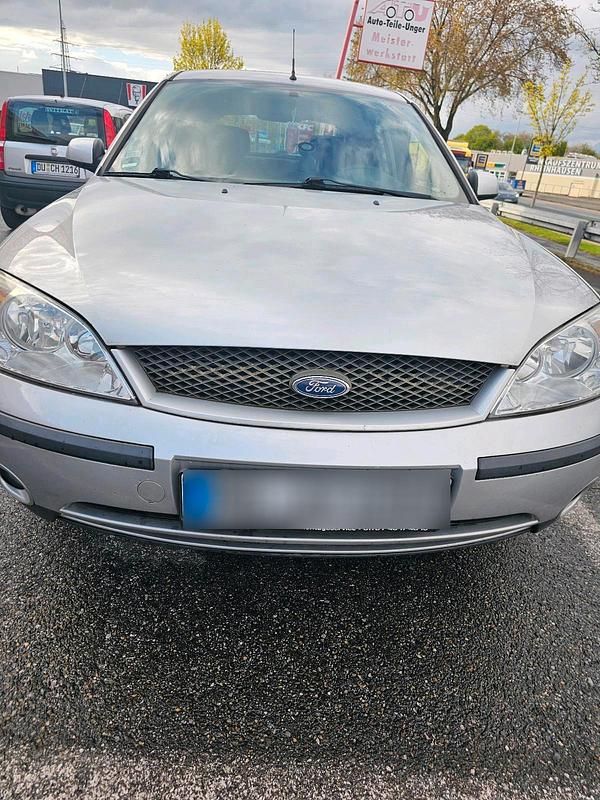 Gebraucht Ford Mondeo 125 PS (91 kW) 2002 Silber Limousine