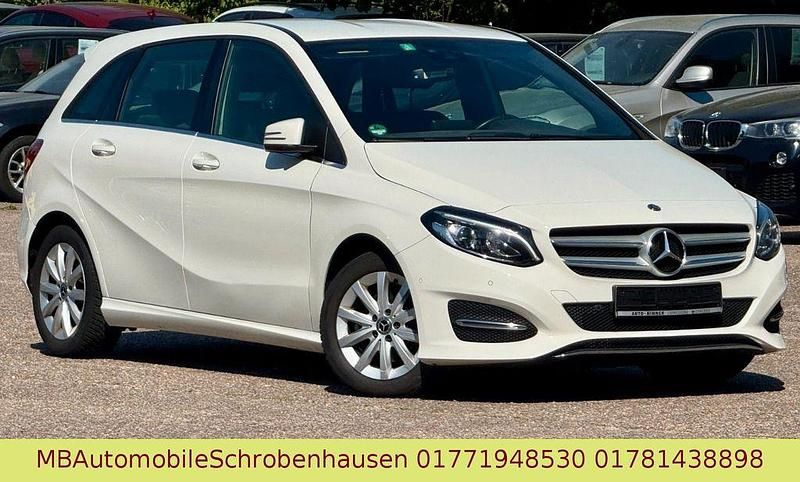 Weiß Gebraucht 2018 Mercedes B200 Van / Kleinbus | 9.499 € (Superpreis) - Bild 1/3