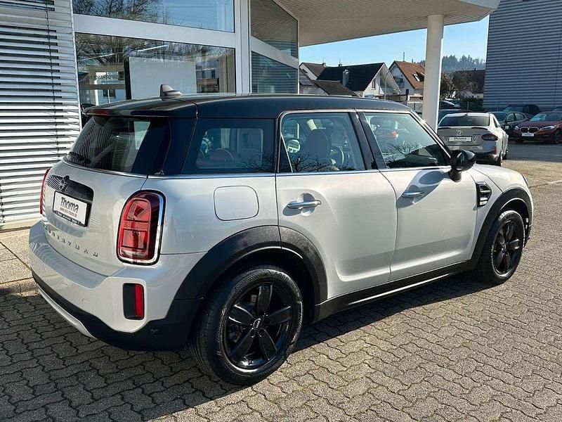 Gebraucht Mini Cooper D Classic 150 PS (110 kW) 2022 White silver metallic Kleinwagen