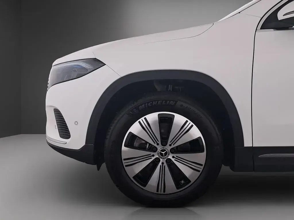 Gebraucht Mercedes EQA250+ Progressive 139 kW (190 PS) 2025 Weiß SUV