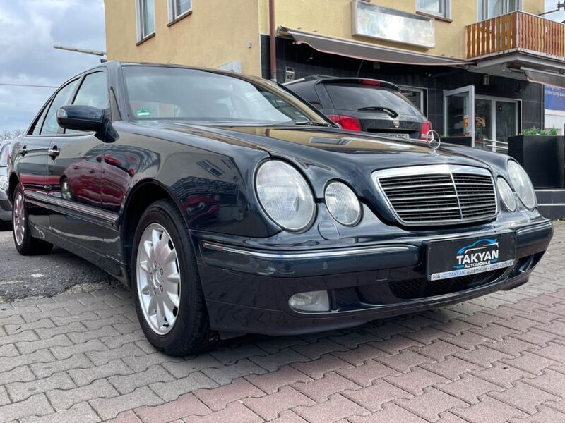Gebraucht Mercedes E240 170 PS (125 kW) 2001 Grün Limousine