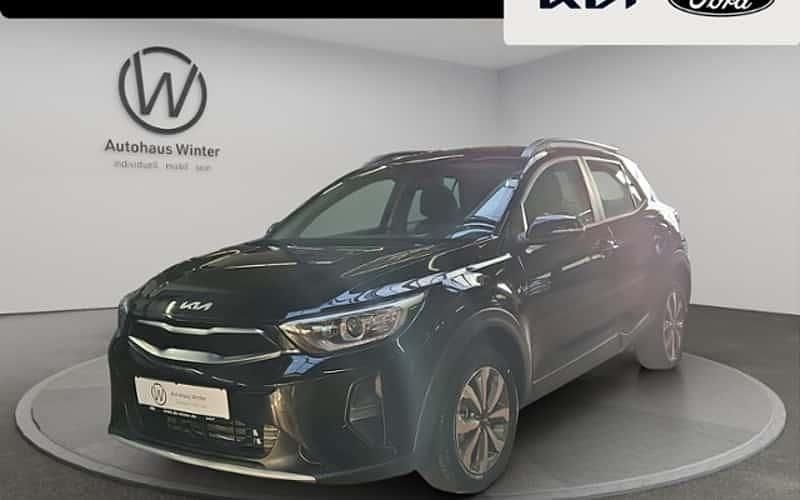 Schwarz Neu 2025 Kia Stonic Vision SUV | 21.990 € (Fairer Preis) - Bild 1/4