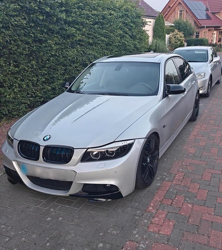 Silber Gebraucht 2007 BMW 335 Limousine | 12.500 € (Fairer Preis) - Bild 1/4