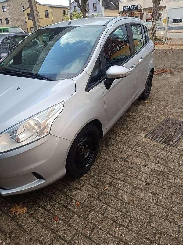 Gebraucht Ford B-MAX Individual 125 PS (91 kW) 2014 Van / Kleinbus