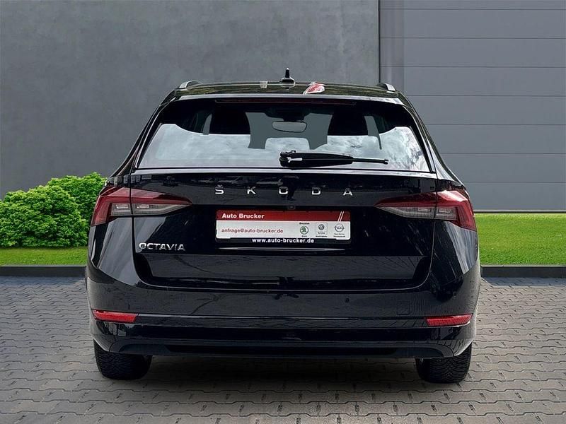 Gebraucht Skoda Octavia Ambition 150 PS (110 kW) 2021 Schwarz Kombi