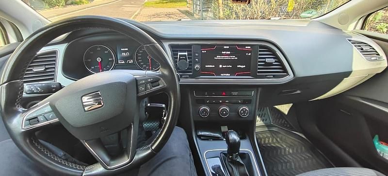 Second-hand Seat Leon 105 CP (77 kW) 2017 Argintiu Break