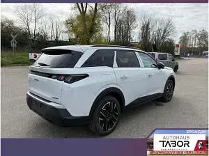 Neu Peugeot 5008 136 PS (100 kW) 2026 Weiß (okenite weiß metallic) SUV