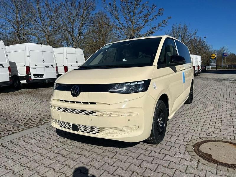 Neu VW Multivan 150 PS (110 kW) 2025 Hellelfenbein Van