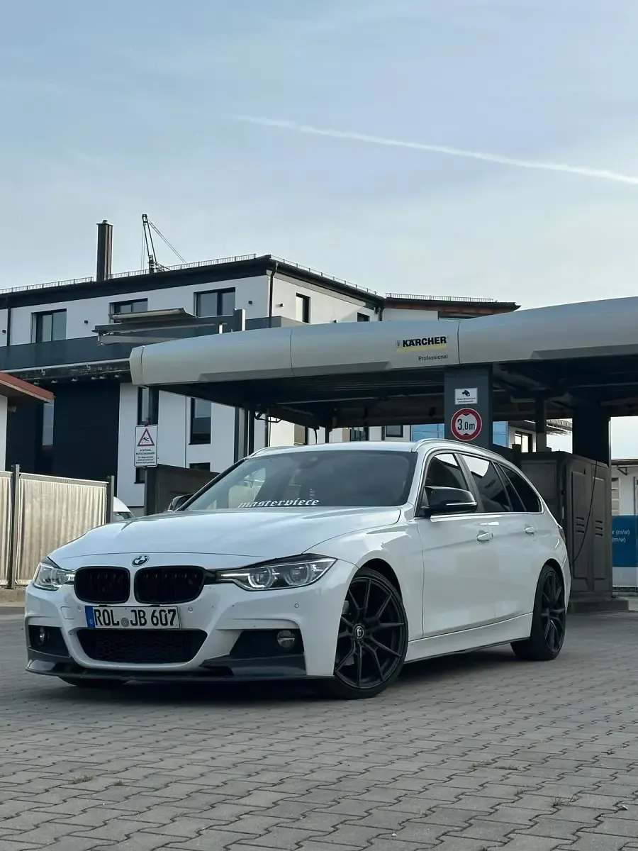 Gebraucht BMW 320 Advantage 190 PS (139 kW) 2017 Weiß Kombi