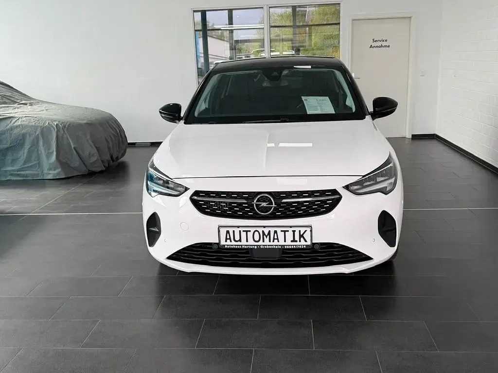 Gebraucht Opel Corsa Elegance 101 PS (74 kW) 2022 Jade weiss/arktis weiss Kleinwagen