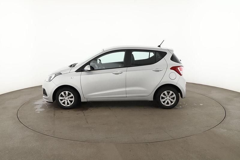 Gebraucht Hyundai i10 Basis 67 PS (49 kW) 2016 Grau Kleinwagen