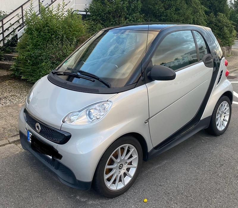 Silber Gebraucht 2012 Smart ForTwo Coupé Kleinwagen | 5.500 € (Fairer Preis) - Bild 1/4