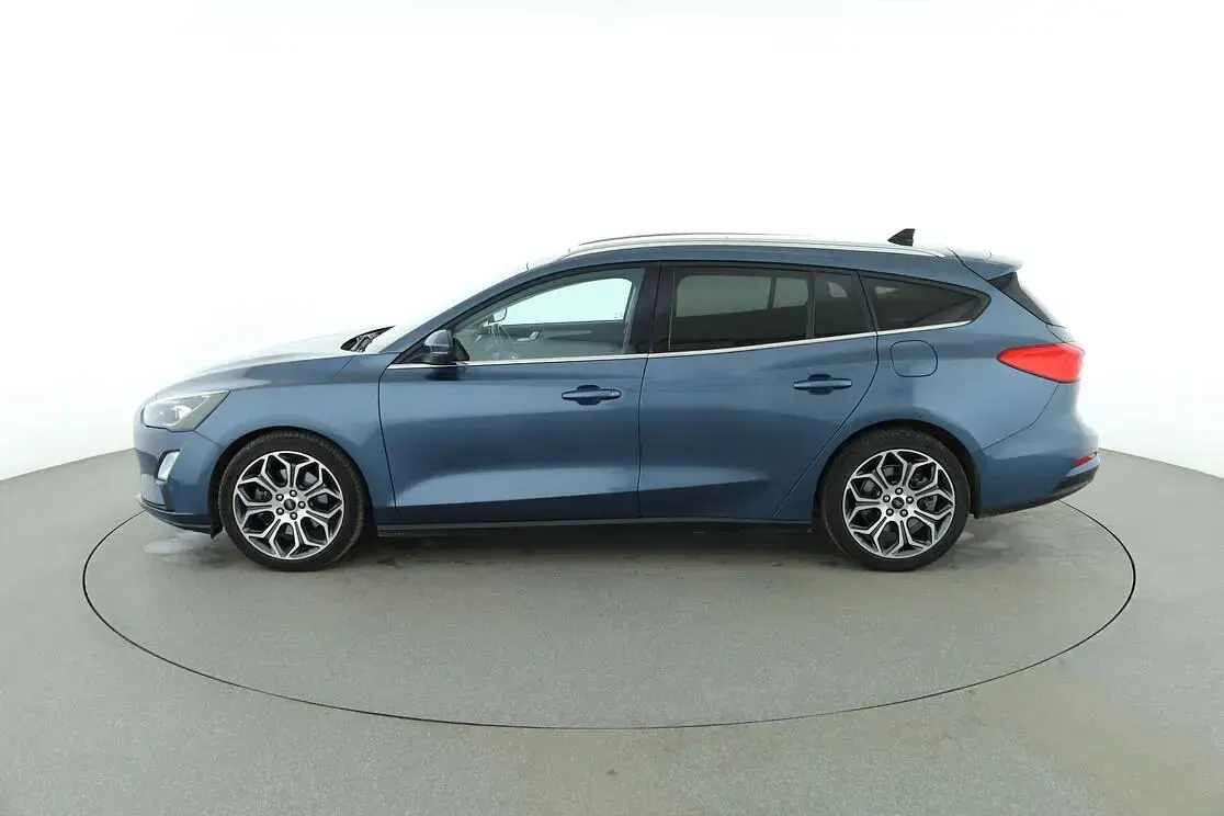 Gebraucht Ford Focus Titanium 120 PS (88 kW) 2020 Blau Kombi
