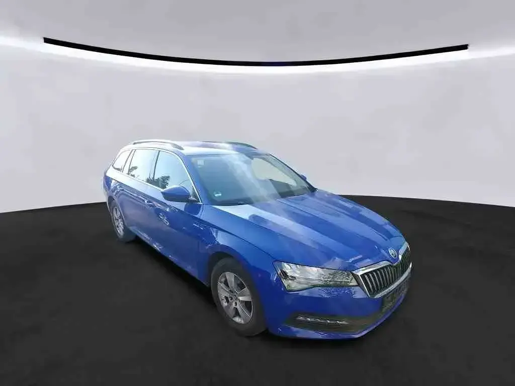 Gebraucht Skoda Superb Ambition 150 PS (110 kW) 2022 Energyblau Kombi