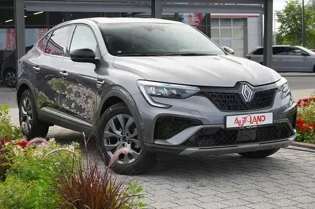 Neu Renault Arkana 140 PS (102 kW) 2026 Grau SUV