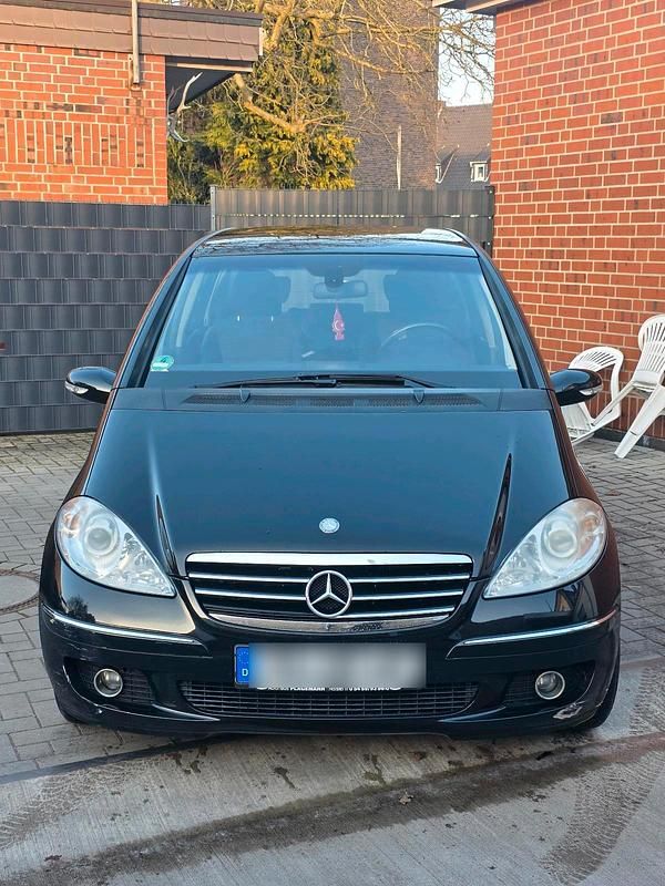 Schwarz Gebraucht 2005 Mercedes A170 Kleinwagen | 2.750 € (Fairer Preis) - Bild 1/4
