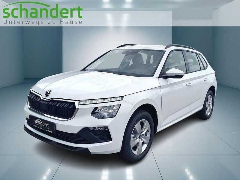 Moonweiß metallic Neu 2025 Skoda Kamiq Essence SUV | 27.950 € (Teuer) - Bild 1/4