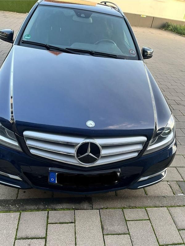 Blau Gebraucht 2012 Mercedes C250 Avantgarde Kombi | 7.200 € (Fairer Preis) - Bild 1/4