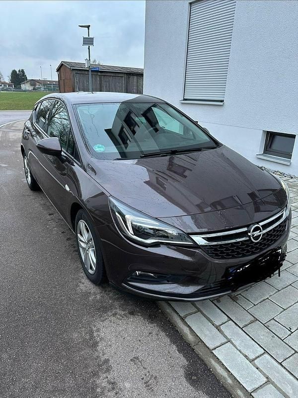 Gebraucht Opel Astra Active 110 PS (80 kW) 2017 Braun Limousine