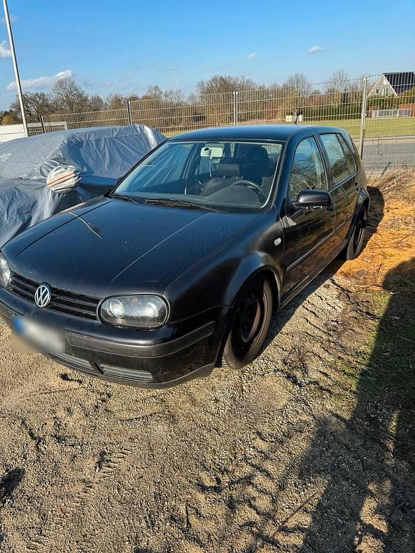 Gebraucht VW Golf IV 131 PS (96 kW) 2001 Schwarz Kleinwagen
