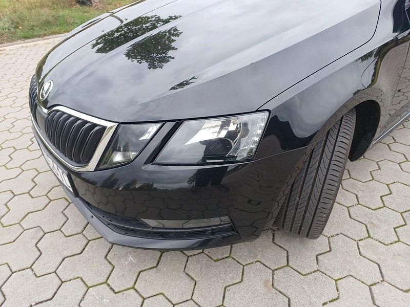 Gebraucht Skoda Octavia 150 PS (110 kW) 2017 Schwarz Kombi