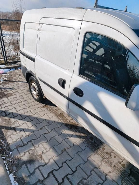 Gebraucht Opel Combo 75 PS (55 kW) 2011 Weiß Van / Kleinbus