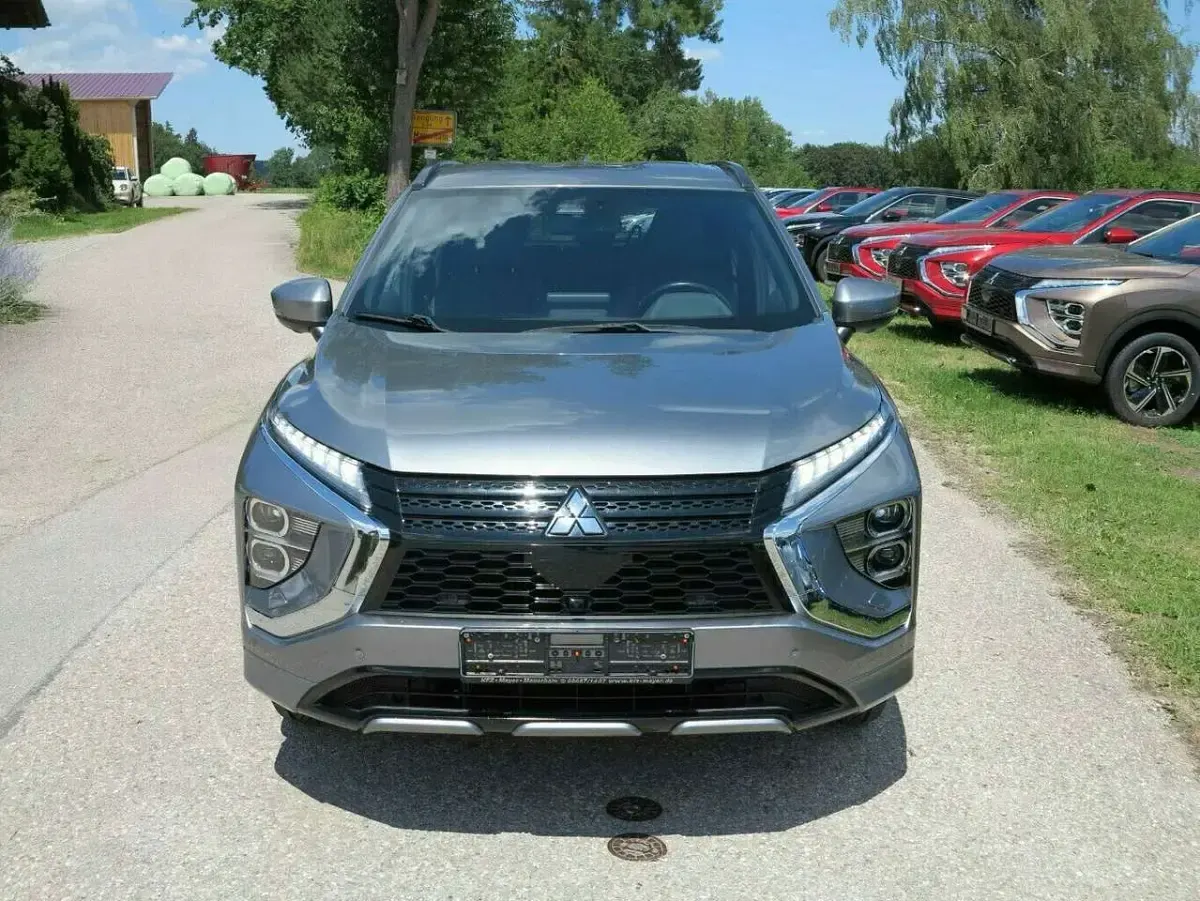 Gebraucht Mitsubishi Eclipse Cross Select 188 PS (138 kW) 2022 Grau SUV
