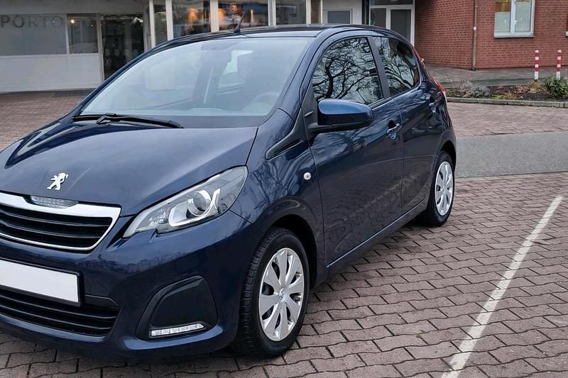 Gebraucht Peugeot 108 70 PS (51 kW) 2014 Blau Kleinwagen
