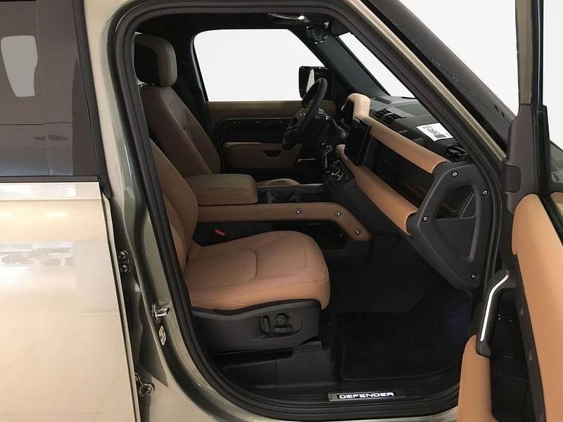 Gebraucht Land Rover Defender HSE Dynamic 300 PS (220 kW) 2025 Grün SUV