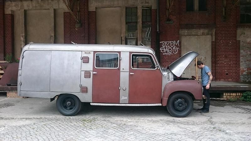 Usado Opel Blitz 100 HP (73 kW) 1959 Andere farben Van