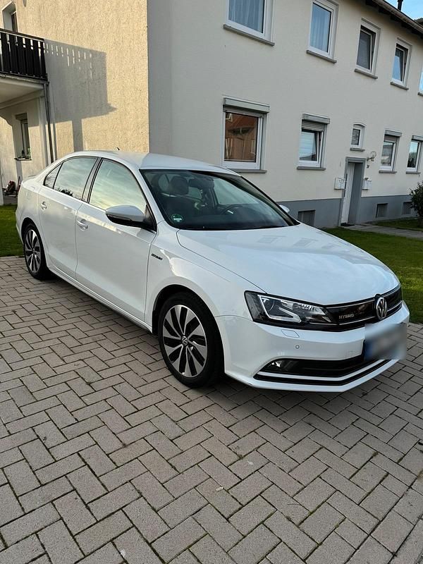 Second-hand VW Jetta 150 CP (110 kW) 2014 Alb Berlinǎ