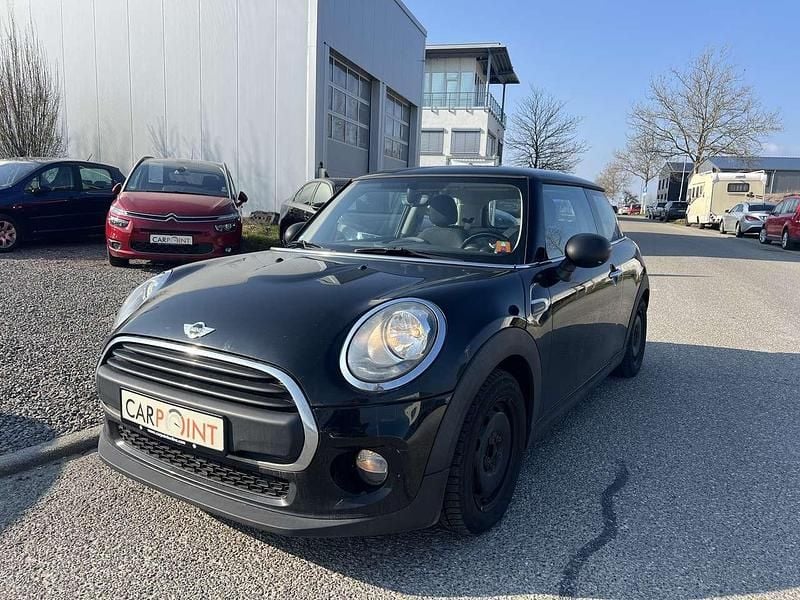 Gebraucht Mini Cooper 75 PS (55 kW) 2017 Schwarz Kleinwagen